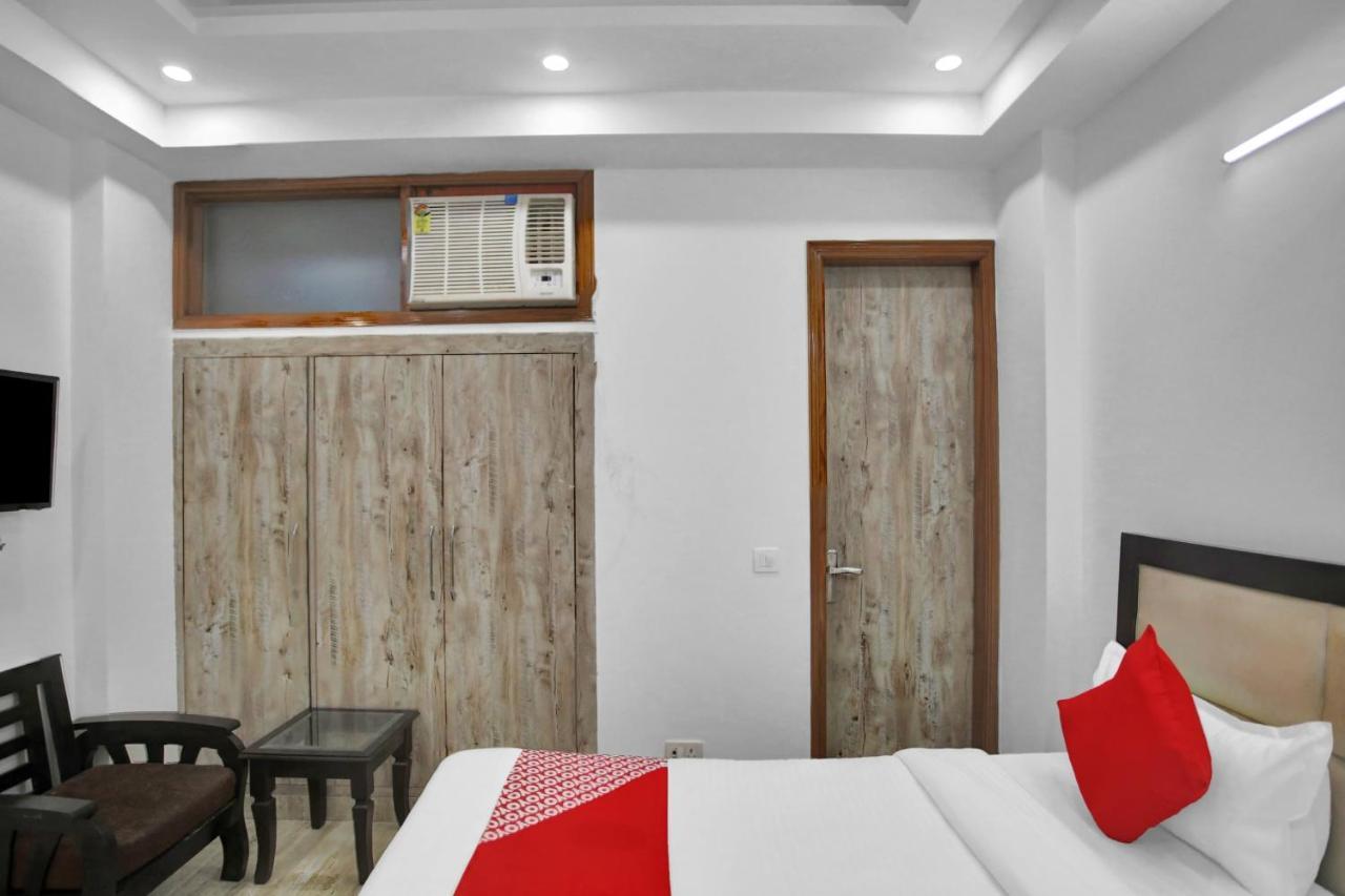 Oyo 82100 Golden Residency Noida Kültér fotó