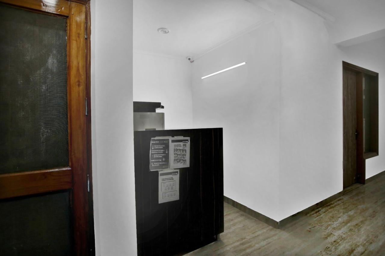 Oyo 82100 Golden Residency Noida Kültér fotó