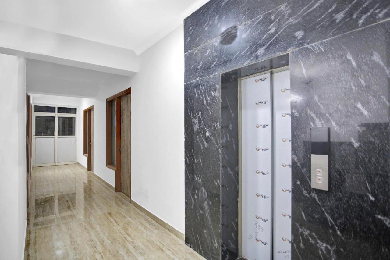 Oyo 82100 Golden Residency Noida Kültér fotó